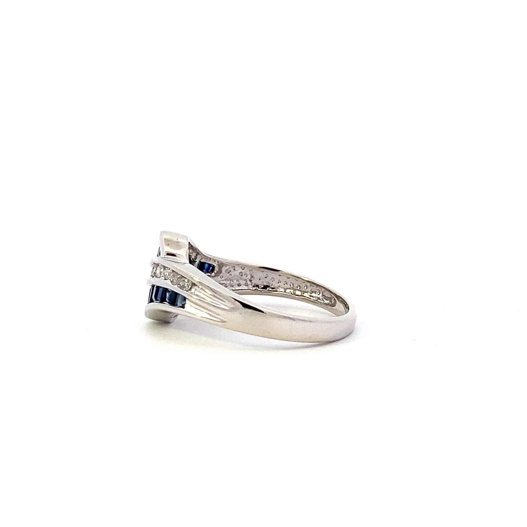 10K White Gold & Sapphire Women's Diamond Ring - 0.17ct - Image 3