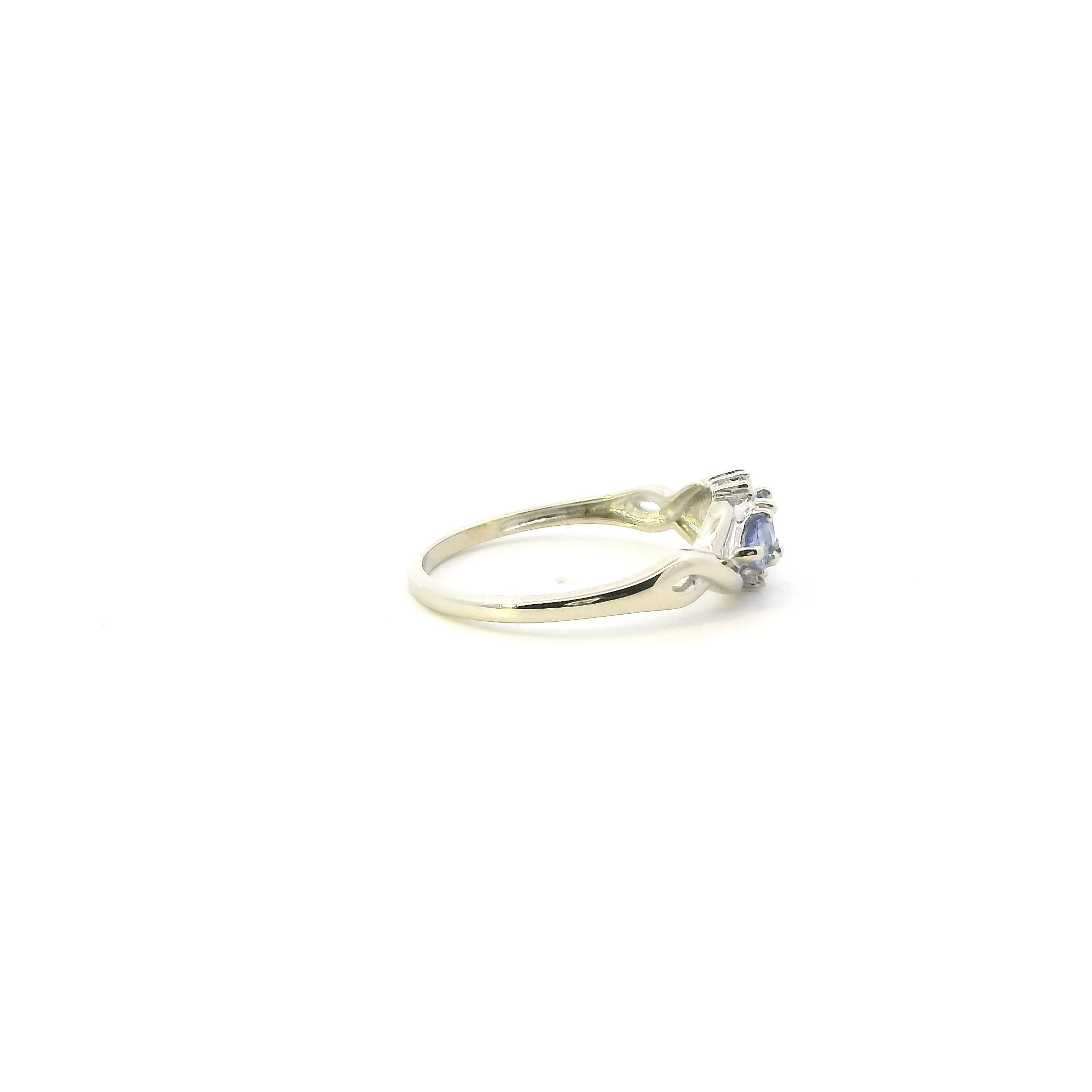 10K White Gold Tanzanite Womens Ring - Image 4