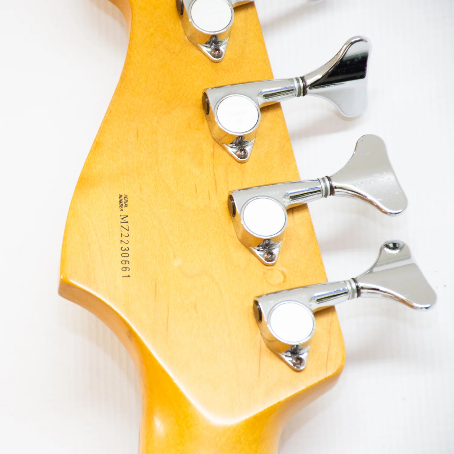 Fender Deluxe Zone 2006 5-String Sunburst Bass Guitar - Image 14