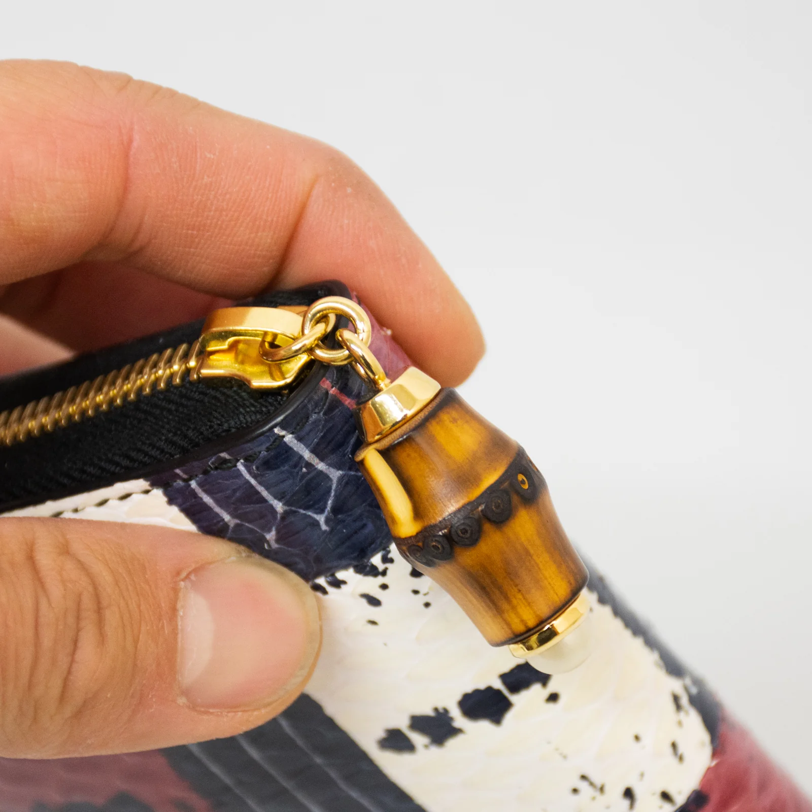 Gucci 453158 Python Zip Around Wallet - Image 3