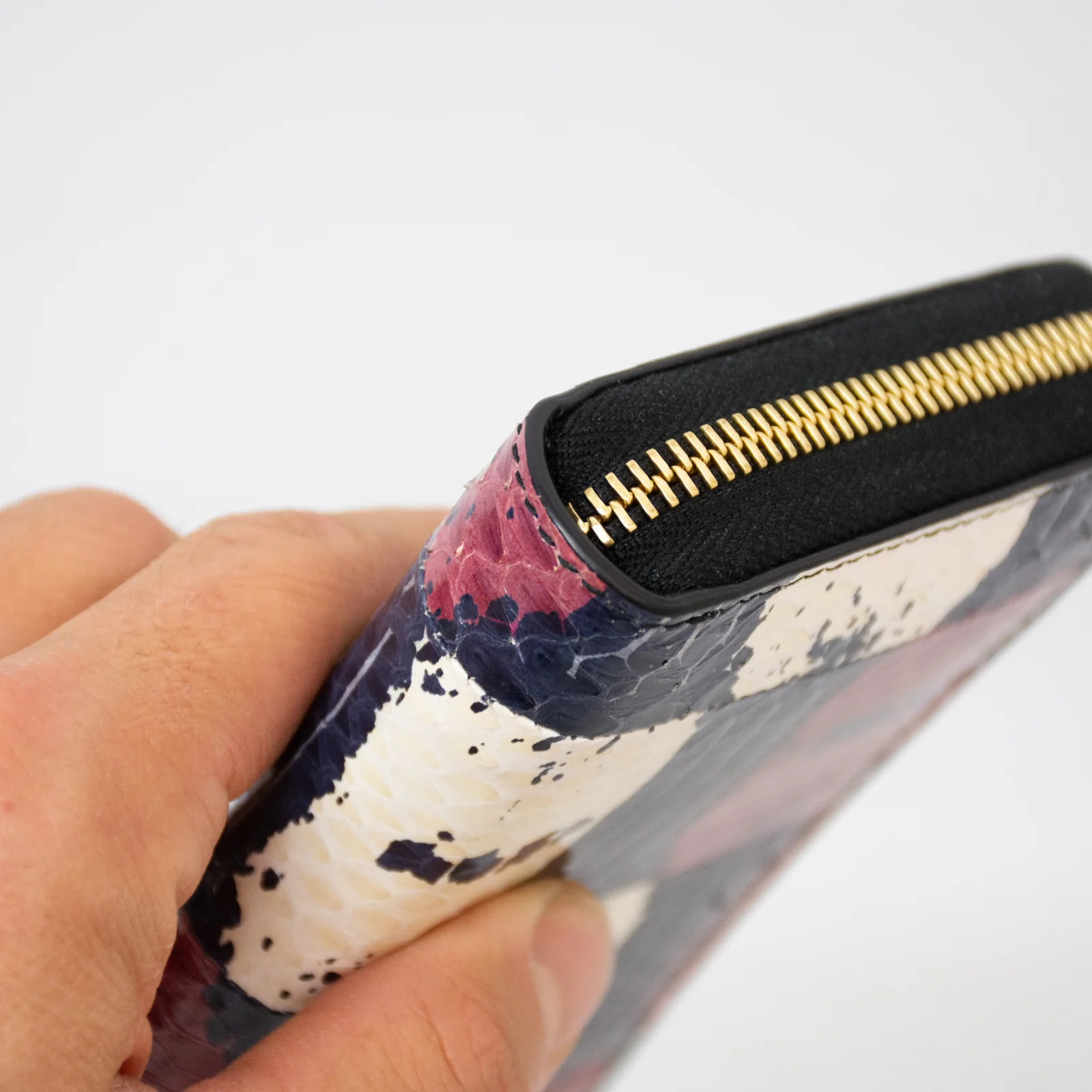 Gucci 453158 Python Zip Around Wallet - Image 5