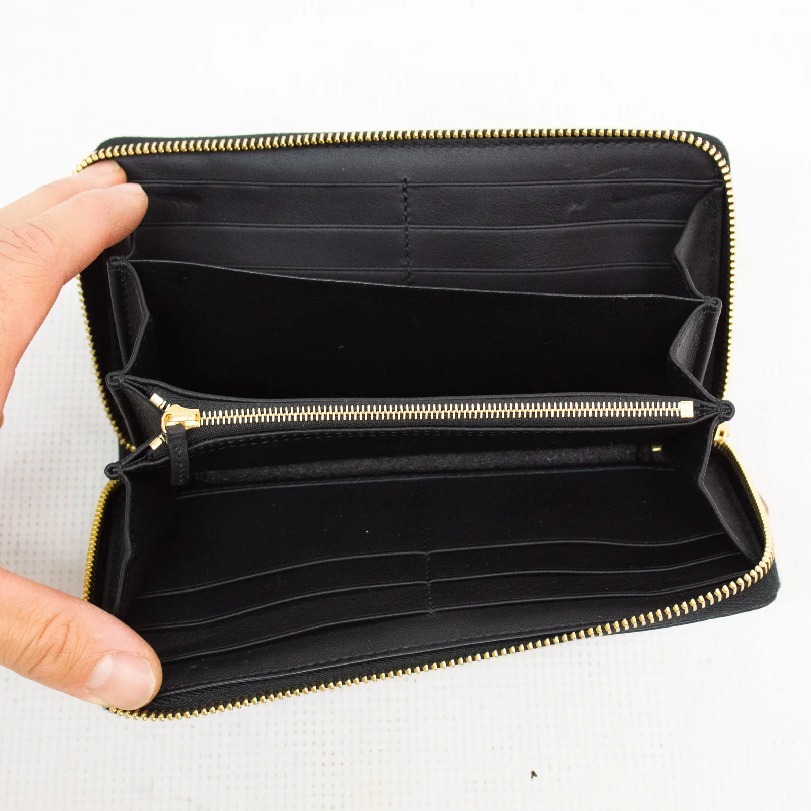 Gucci 453158 Python Zip Around Wallet - Image 8